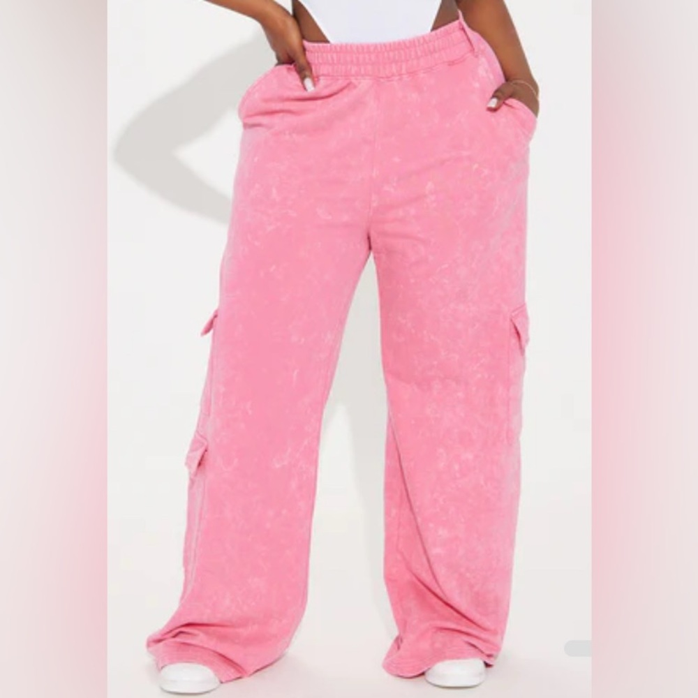 NWT - Fashion Nova - Carmen Washed Lounge Cargo Pant - Pink - Womans XS